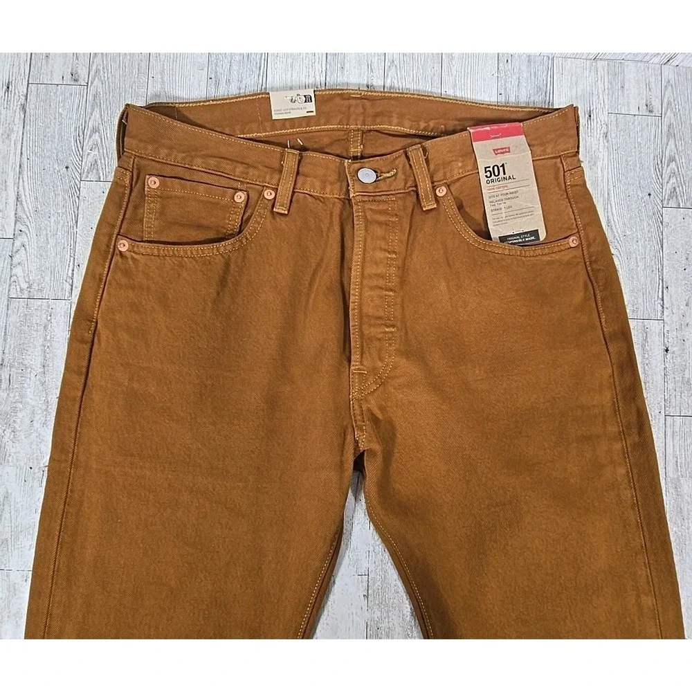 Levi's 501 Mens Jeans 31x32 Straight Leg Brown Sits at Waist Relaxed Thru Thigh